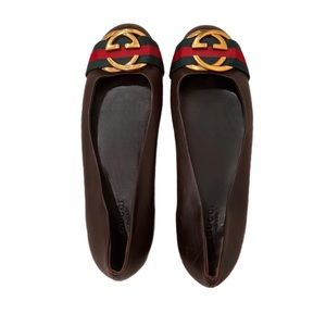 *HOST PICK* Gucci SZ 8 Brown Flats- Green/Red/Gold GG Logo. STUNNING!